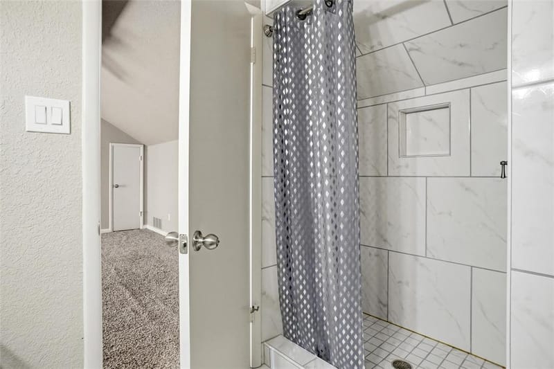 5920 Diamond Oaks Drive S, Haltom City TX 76117 - Photo 29