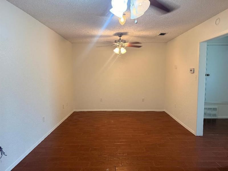 2900 SE 6th Street SE, Mineral Wells TX 76067 - Photo 9