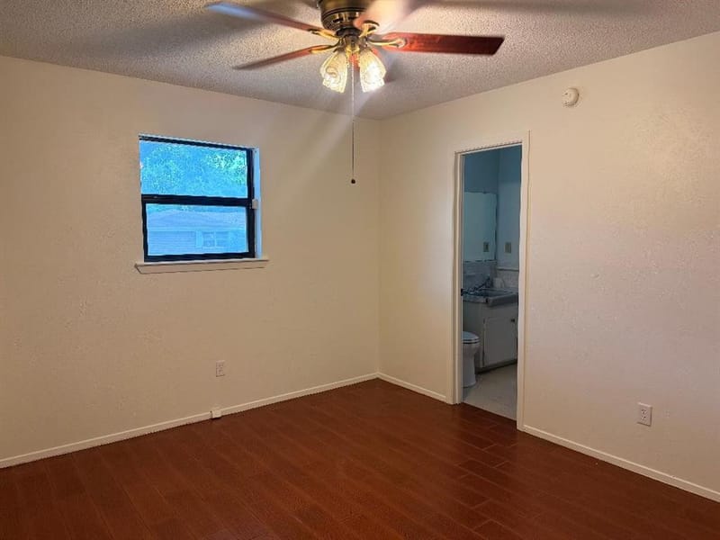 2900 SE 6th Street SE, Mineral Wells TX 76067 - Photo 11