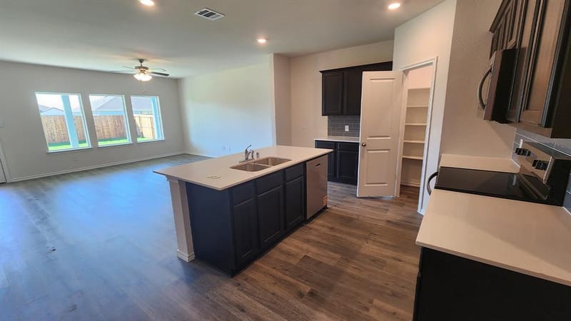 1206 Breezy Oak Drive, Nevada TX 75173 - Photo 14