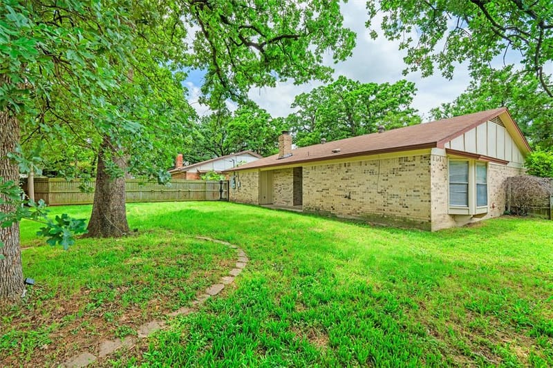 5601 Kingstree Court, Arlington TX 76017 - Photo 27