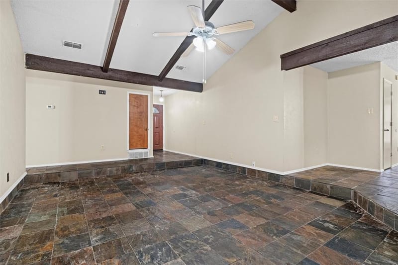 5601 Kingstree Court, Arlington TX 76017 - Photo 5