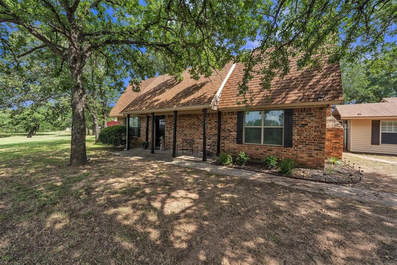 1016 County Road 314, Cleburne TX 76031 - Photo 3