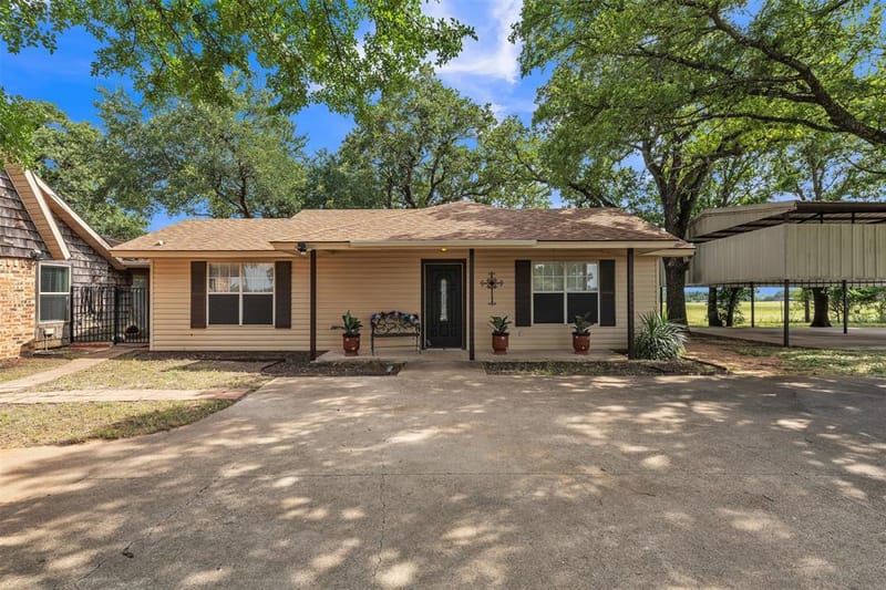 1016 County Road 314, Cleburne TX 76031 - Photo 4