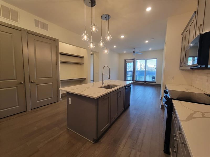 2700 Old Denton Road # 1017, Carrollton TX 75007 - Photo 6