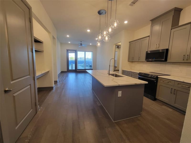 2700 Old Denton Road # 1017, Carrollton TX 75007 - Photo 5