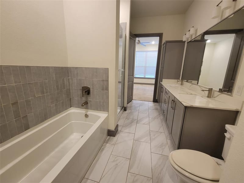 2700 Old Denton Road # 1017, Carrollton TX 75007 - Photo 15