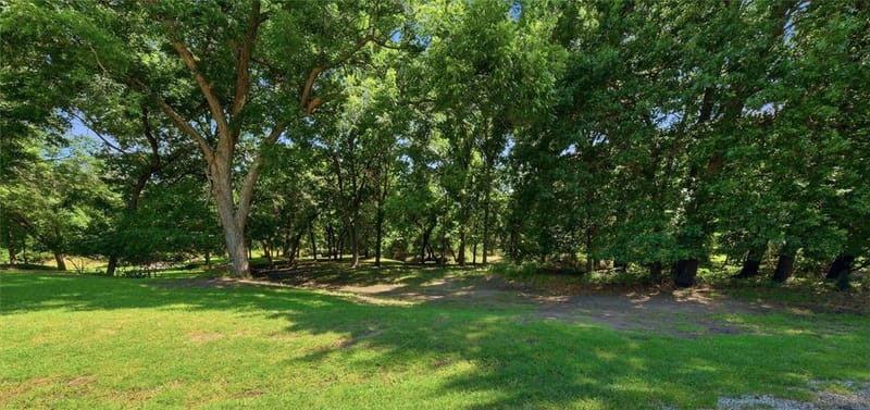120 Lariat Court, Azle TX 76020 - Photo 8