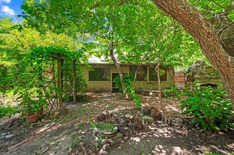 200 S Hawkins Street, Waxahachie TX 75165 - Photo 35
