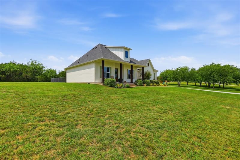 400 Stone Mountain Court, Cresson TX 76035 - Photo 3