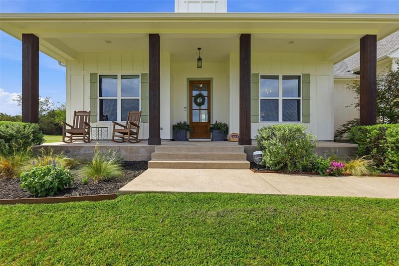 400 Stone Mountain Court, Cresson TX 76035 - Photo 4