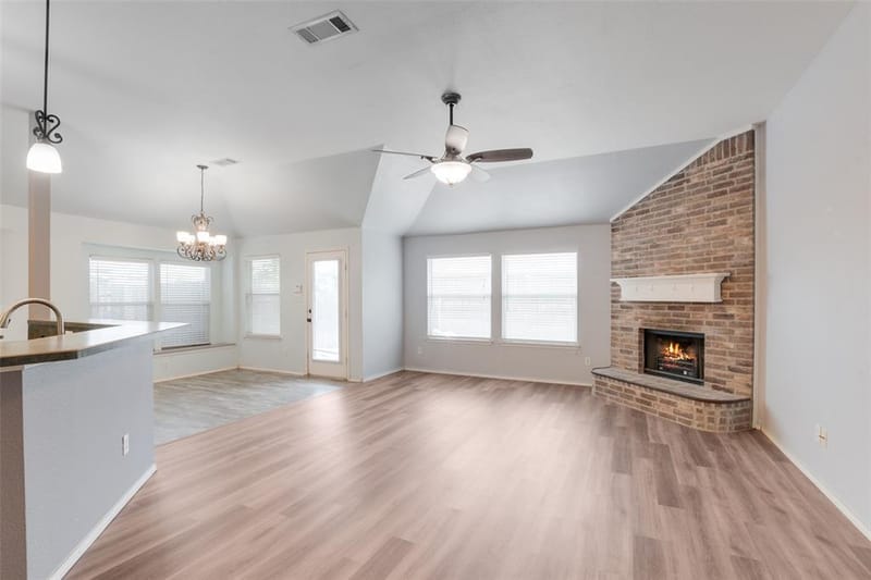 112 Bridlewood Street, Azle TX 76020 - Photo 6