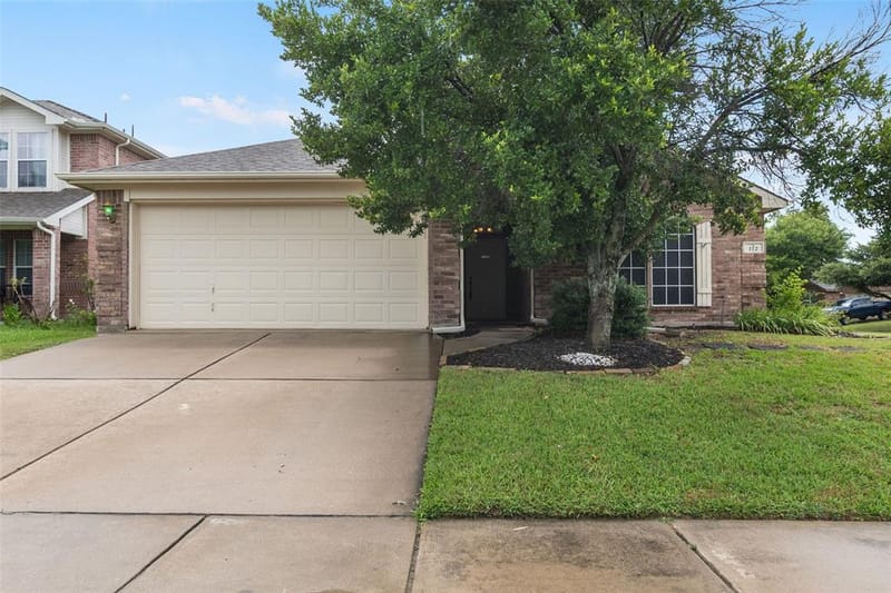 112 Bridlewood Street, Azle TX 76020