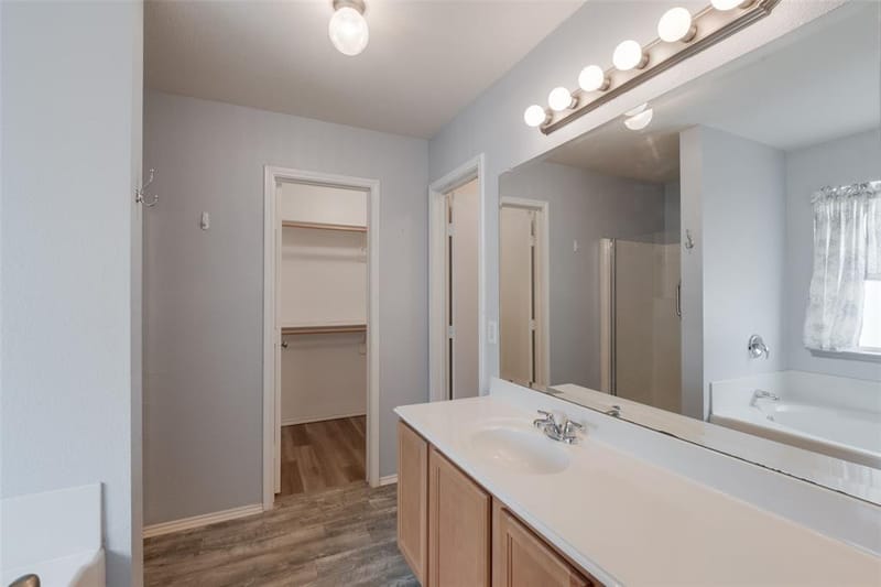 112 Bridlewood Street, Azle TX 76020 - Photo 18
