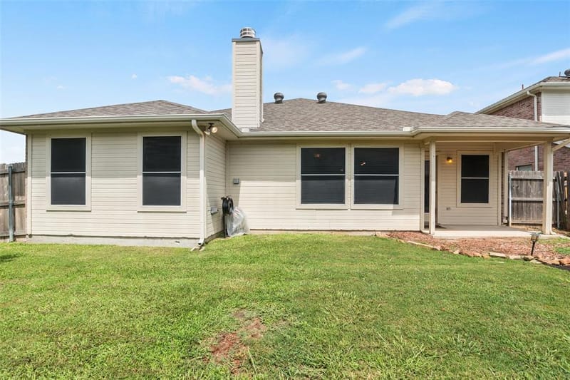 112 Bridlewood Street, Azle TX 76020 - Photo 31