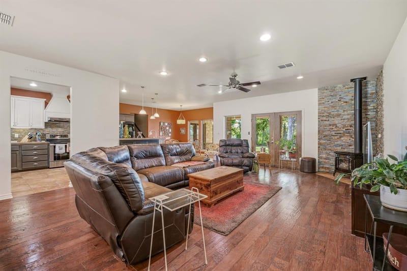 1085 Walking Horse Drive, Stephenville TX 76401 - Photo 6