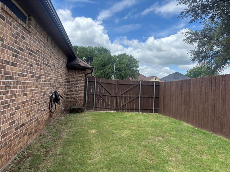 310 Donna Circle, Granbury TX 76049 - Photo 36