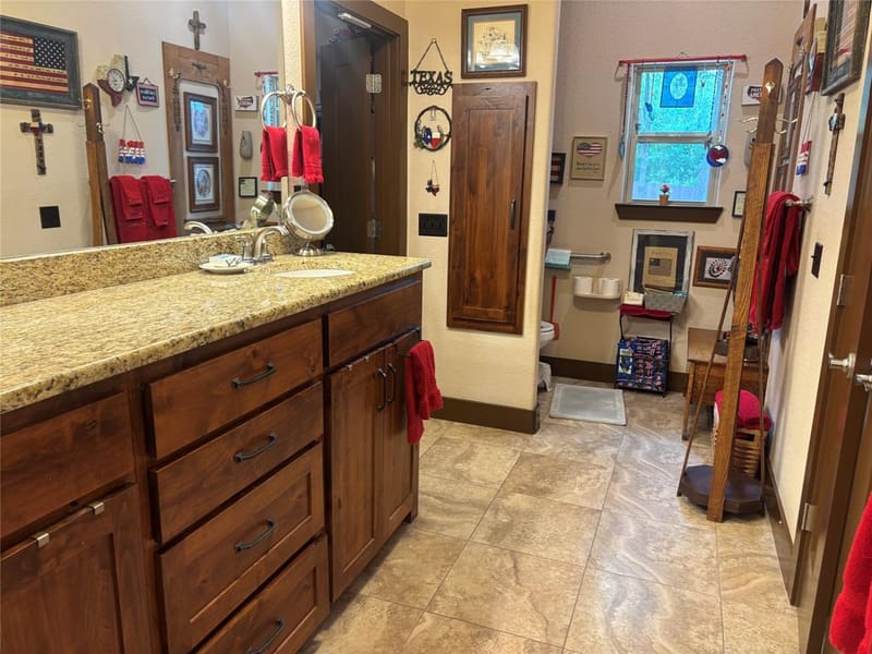 310 Donna Circle, Granbury TX 76049 - Photo 20