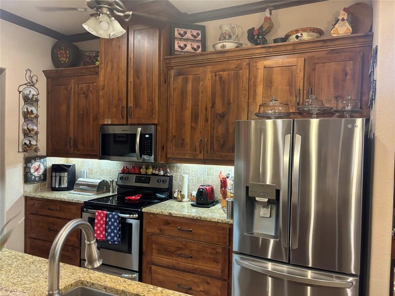 310 Donna Circle, Granbury TX 76049 - Photo 10