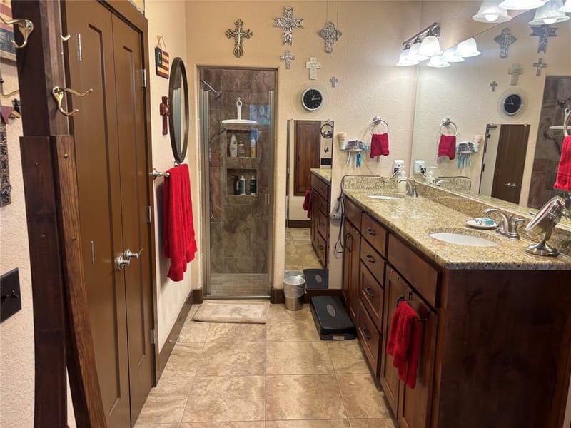 310 Donna Circle, Granbury TX 76049 - Photo 19