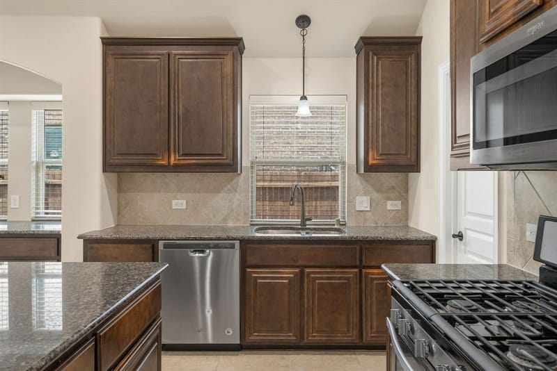 1610 Cherry Hill Drive, Anna TX 75409 - Photo 8