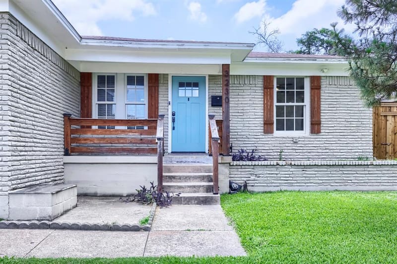 3230 Rock Bluff Drive, Dallas TX 75227 - Photo 4