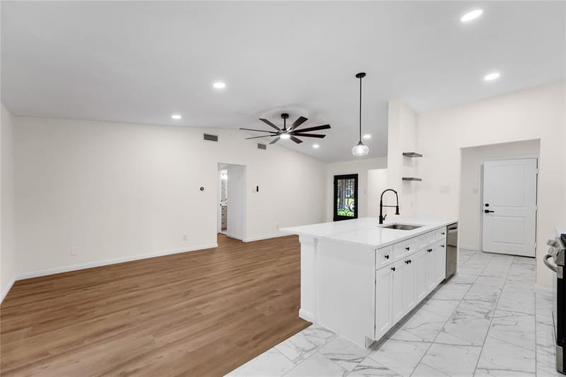 8616 Flicker Lane, Dallas TX 75238 - Photo 4