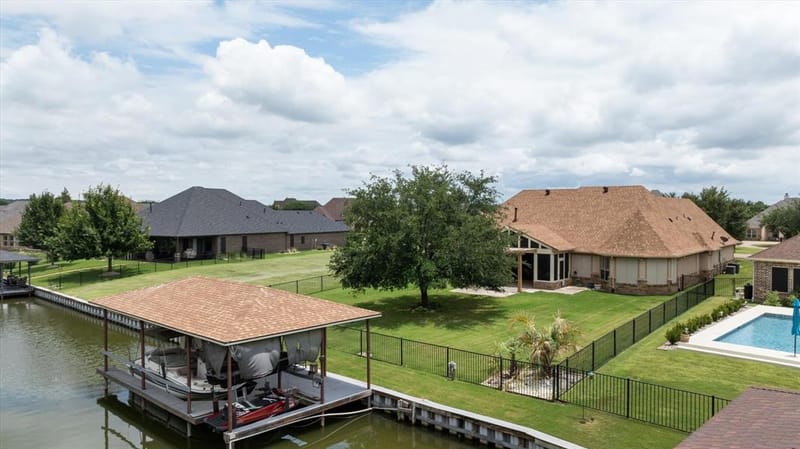 1011 Sunset Bay Court, Granbury TX 76048 - Photo 30