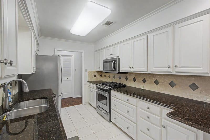 2110 Juanita Drive, Arlington TX 76013 - Photo 17