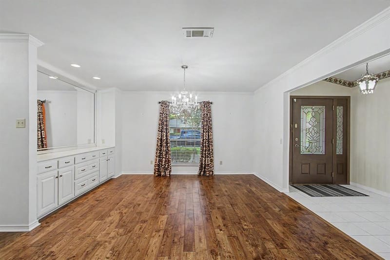 2110 Juanita Drive, Arlington TX 76013 - Photo 7