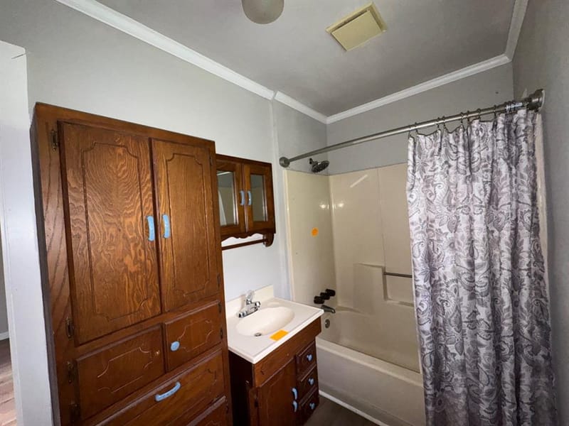 513 S Carter Street, Whitewright TX 75491 - Photo 12