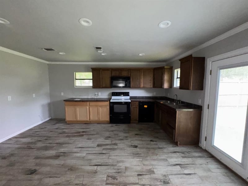 513 S Carter Street, Whitewright TX 75491 - Photo 7
