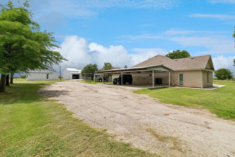 3007 McReynolds Road, Sanger TX 76266 - Photo 4