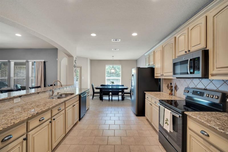 5009 Prosperity Row, Midlothian TX 76065 - Photo 10