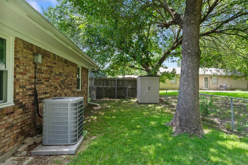 6204 Sayle Street, Greenville TX 75402 - Photo 36