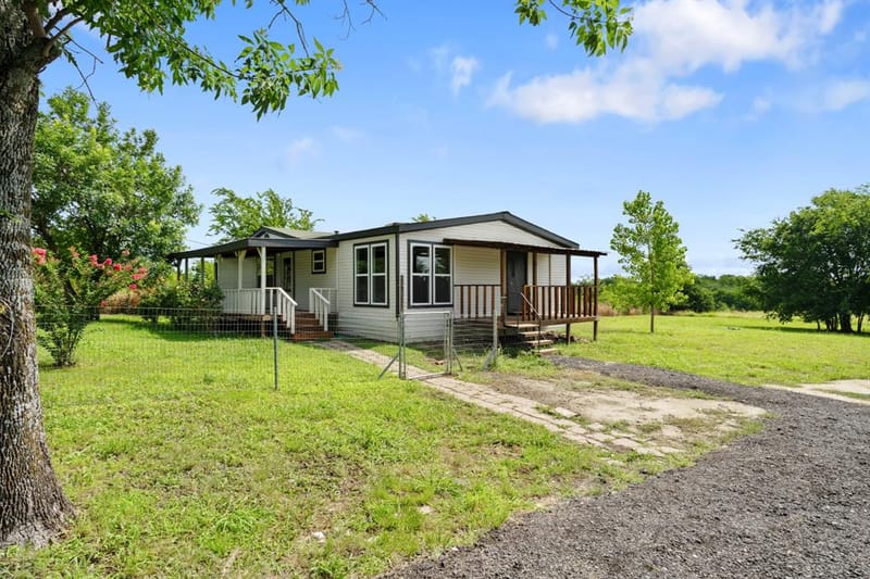 1006 S Telegraph Circle, Quinlan TX 75474 - Photo 3