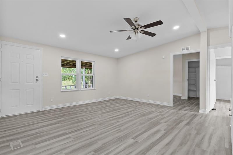 1006 S Telegraph Circle, Quinlan TX 75474 - Photo 9