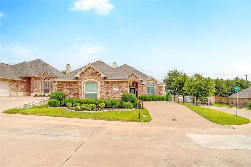 11624 Virginia Way Court, Fort Worth TX 76008 - Photo 4