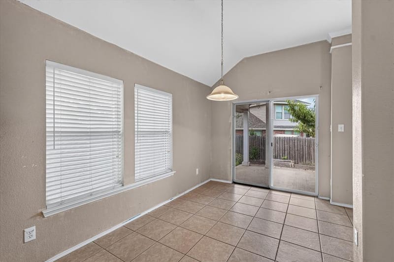 419 Red Sage Lane, Duncanville TX 75137 - Photo 9