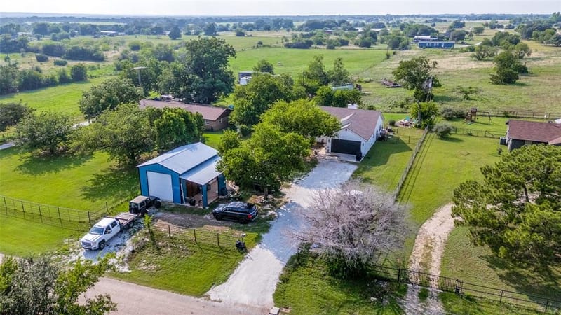 1052 Meandering Way, China Spring TX 76633 - Photo 2
