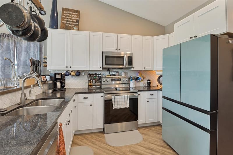 1052 Meandering Way, China Spring TX 76633 - Photo 10