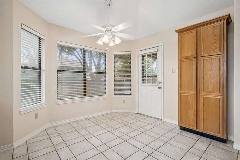 2612 Fountainview Drive, Corinth TX 76210 - Photo 14