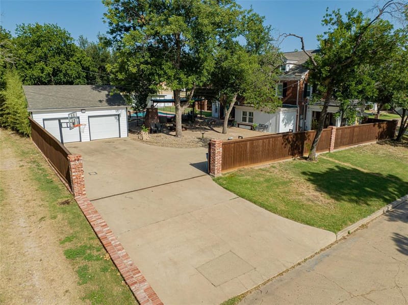 1002 E Lindsey Street, Breckenridge TX 76424 - Photo 39
