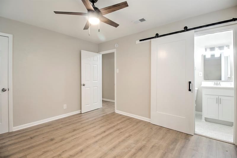 327 W Mckinney Street, Pilot Point TX 76258 - Photo 17