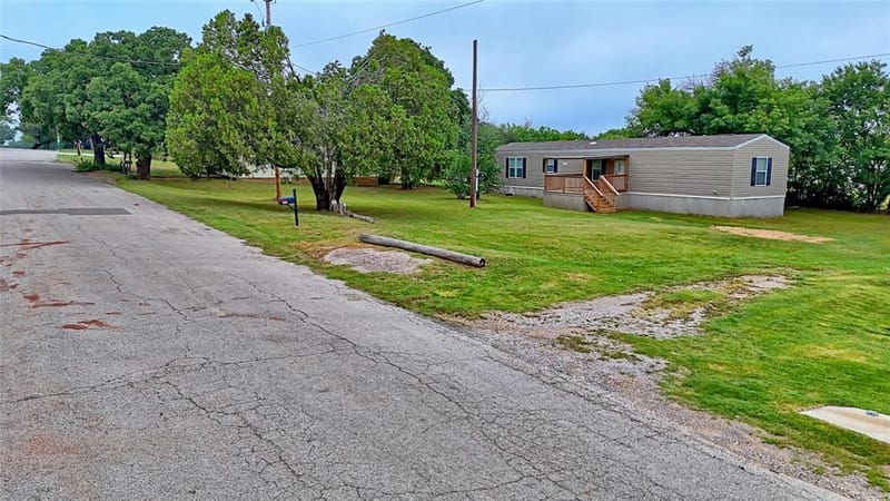 504 Fannin Street, Nocona TX 76255 - Photo 13