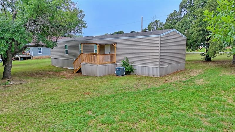 504 Fannin Street, Nocona TX 76255 - Photo 12