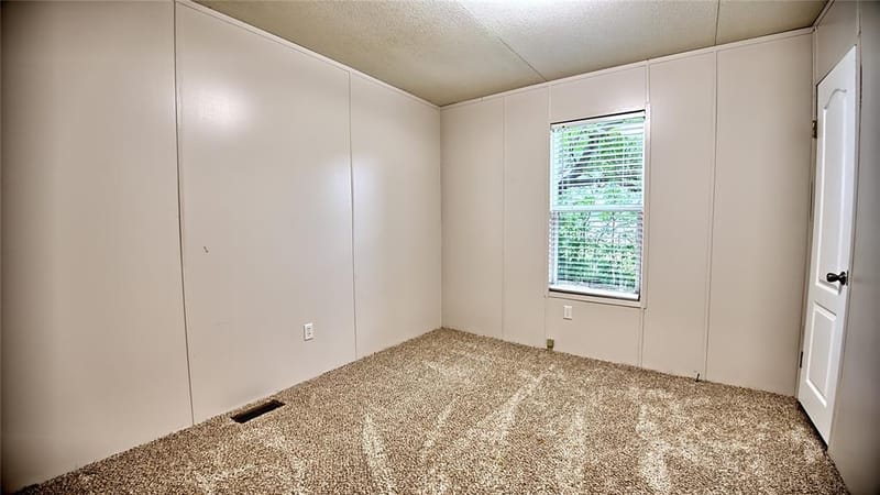 504 Fannin Street, Nocona TX 76255 - Photo 7