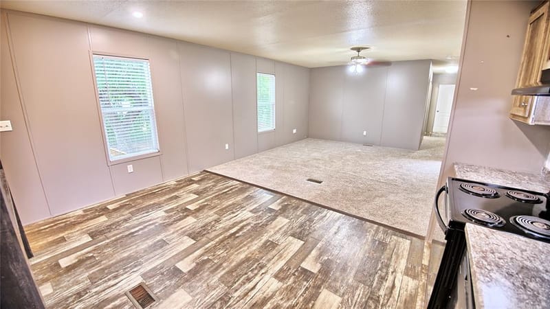 504 Fannin Street, Nocona TX 76255 - Photo 4