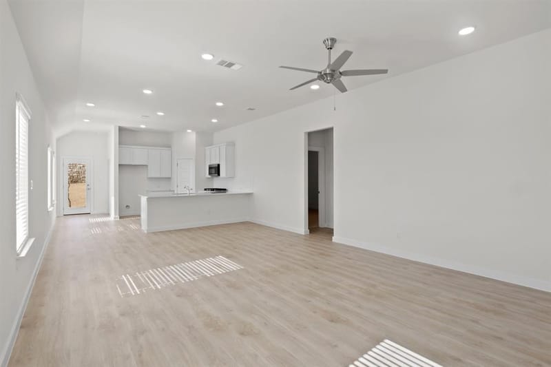 518 Green Gables Drive, Princeton TX 75071 - Photo 4