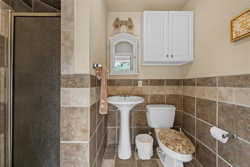9913 Burgundy Lane, Woodway TX 76712 - Photo 24